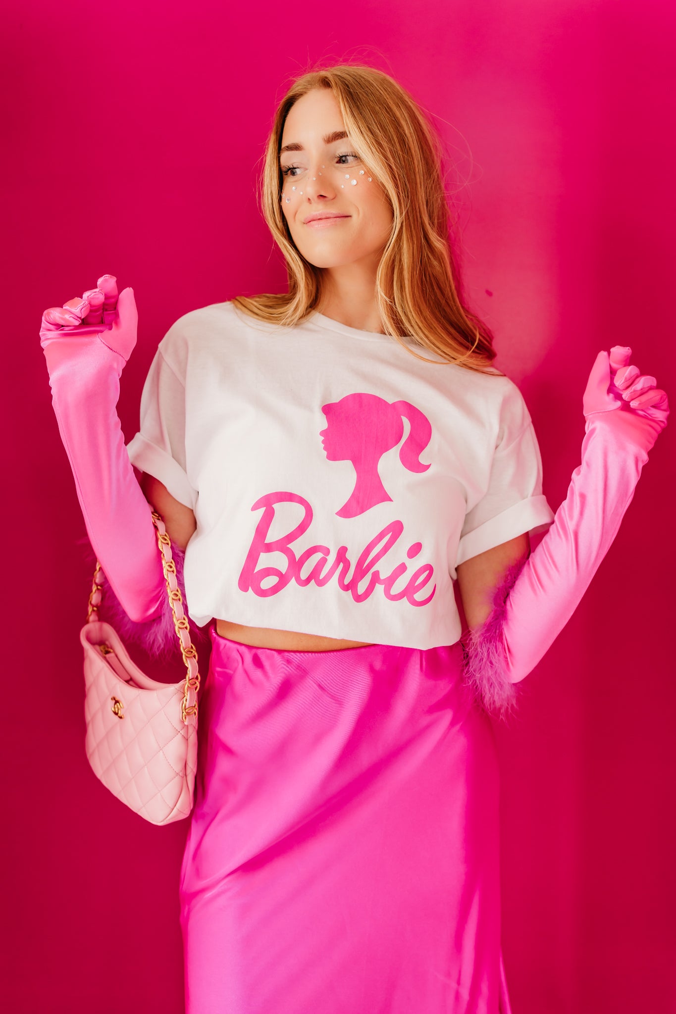 THE BARBIE GIRL GRAPHIC TEE IN WHITE