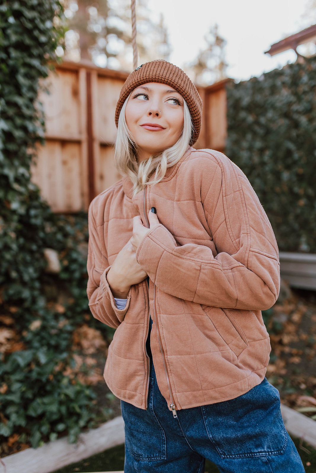 THE QUINCEY QUILTED JACKET IN TAN