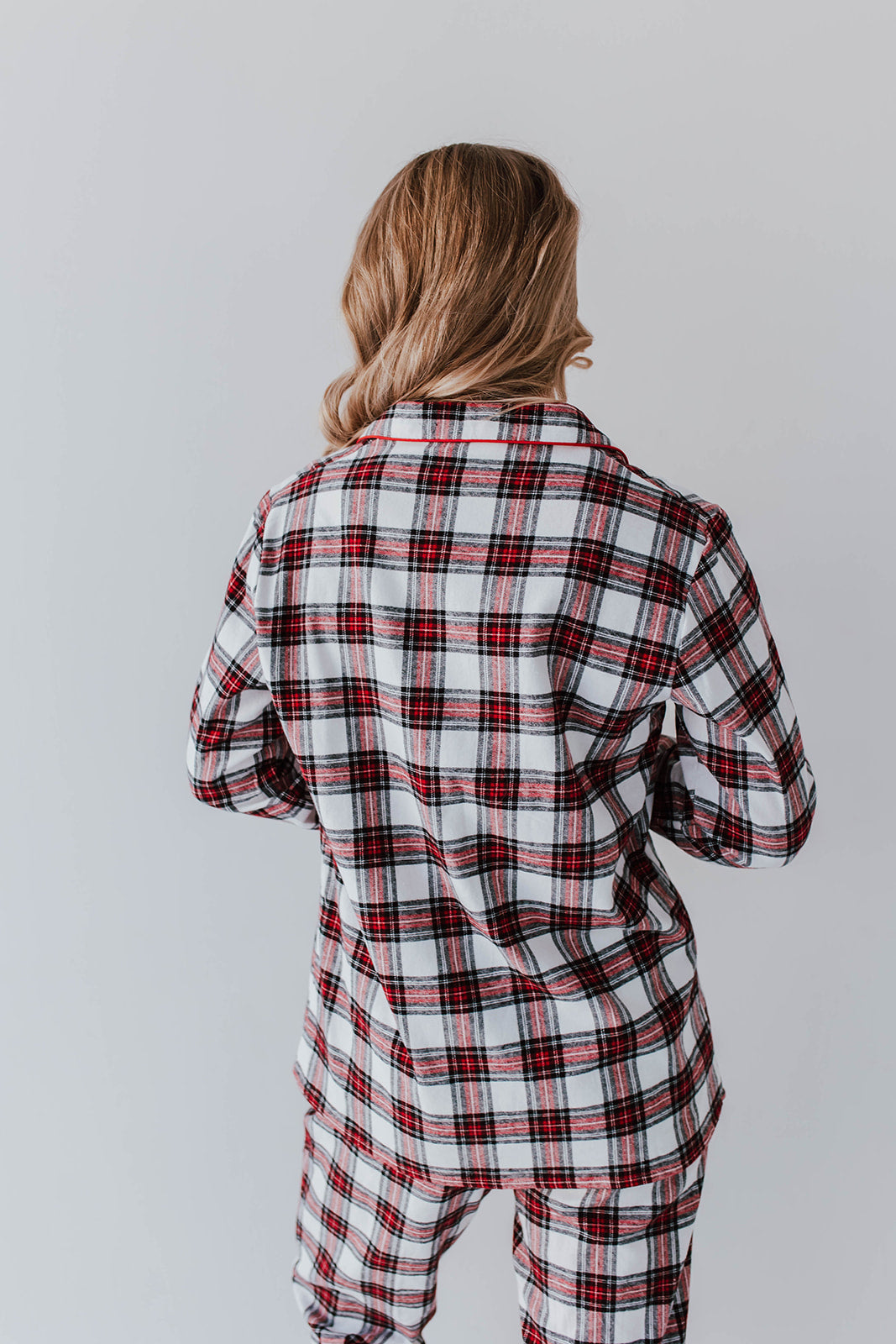 THE FIRESIDE FLANNEL PAJAMAS IN RED PLAID – Pink Desert