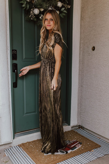 THE DAZZLING MAXI DRESS IN GOLD SHIMMER