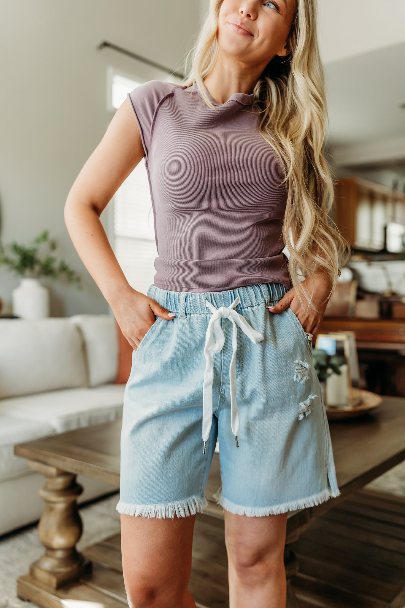 THE BLAKELY HIGH RISE BOYFRIEND SHORTS IN LIGHT DENIM