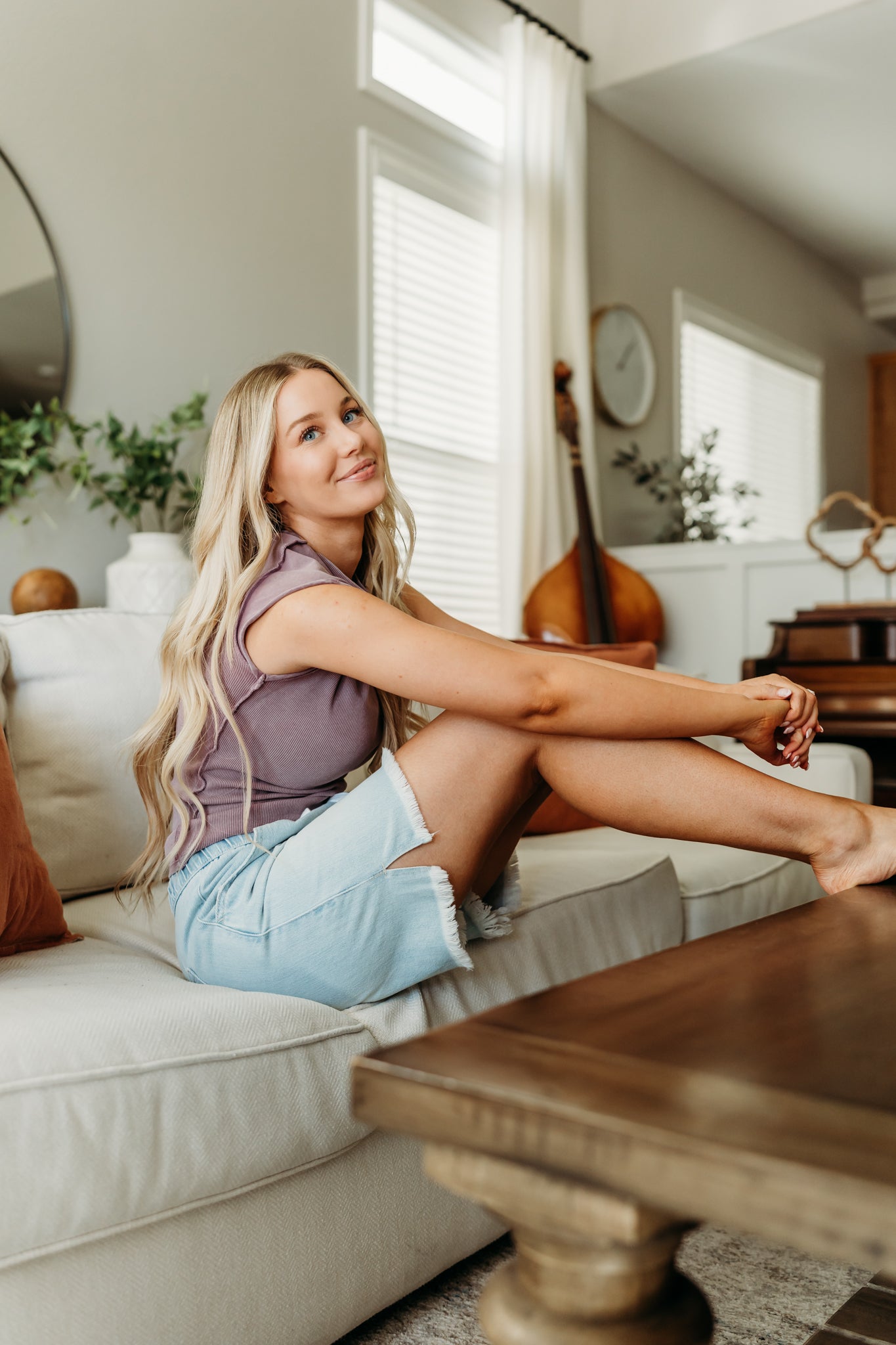 THE BLAKELY HIGH RISE BOYFRIEND SHORTS IN LIGHT DENIM