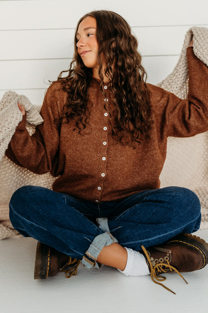 THE CAMPBELL CARDIGAN IN BROWN