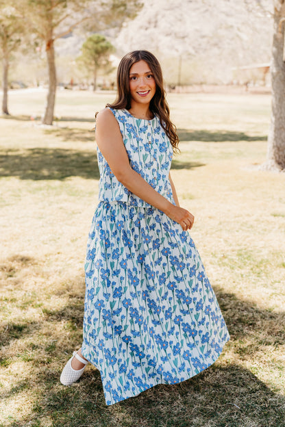 THE JANSYN FLORAL SKIRT IN BLUE