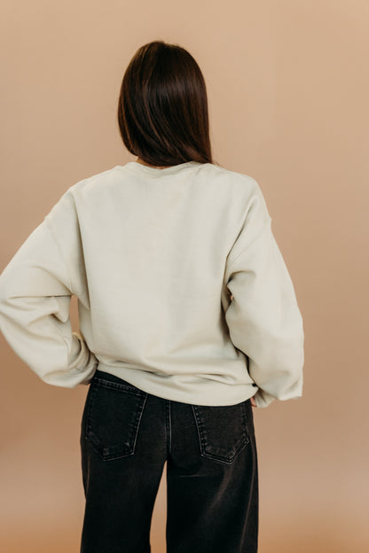 THE HALLOWEEN SPOOKY VIBES SWEATSHIRT