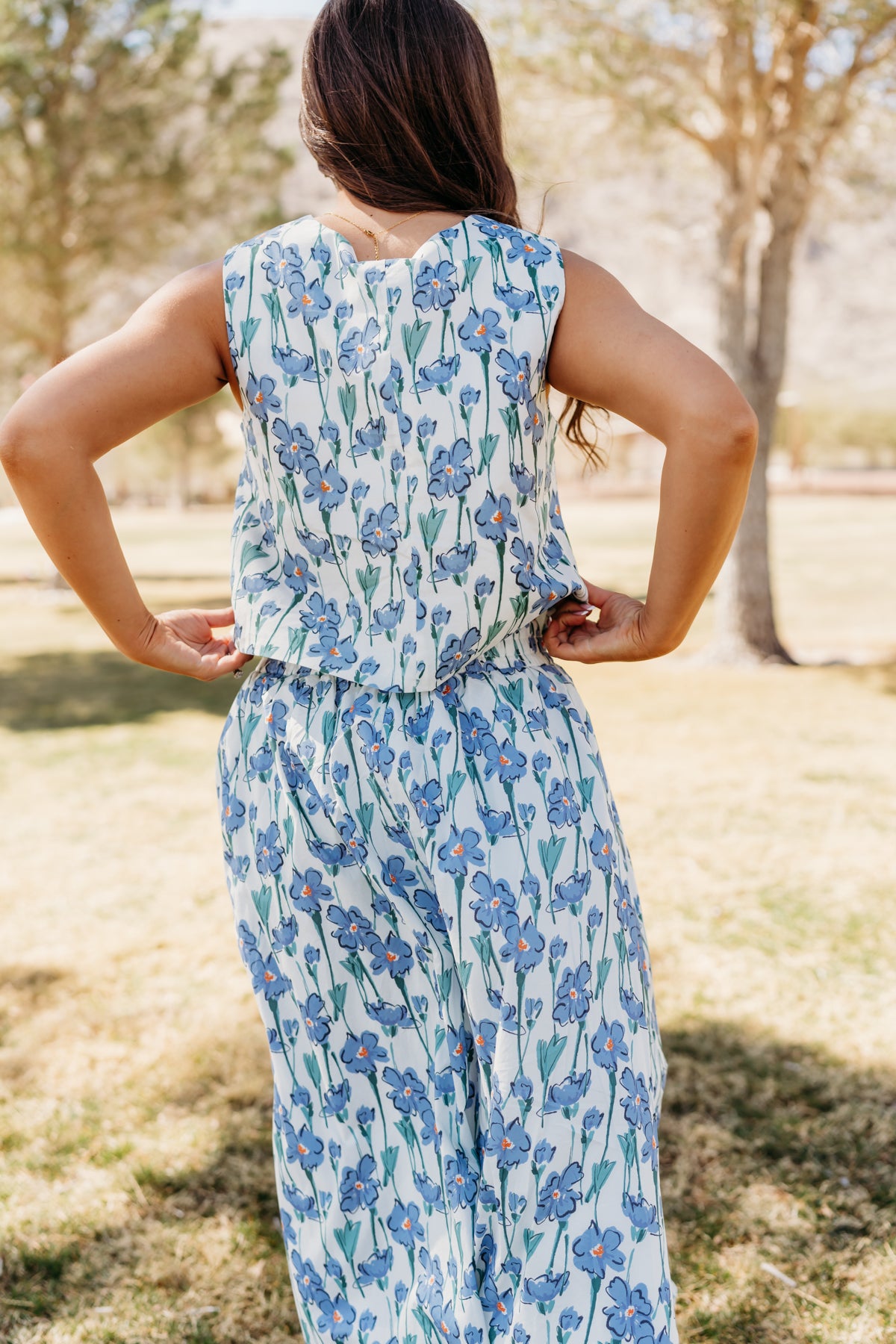 THE JANSYN FLORAL TANK IN BLUE
