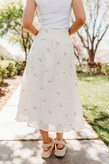 THE ASTERIA FLOWER EMBROIDERED SKIRT IN CREAM