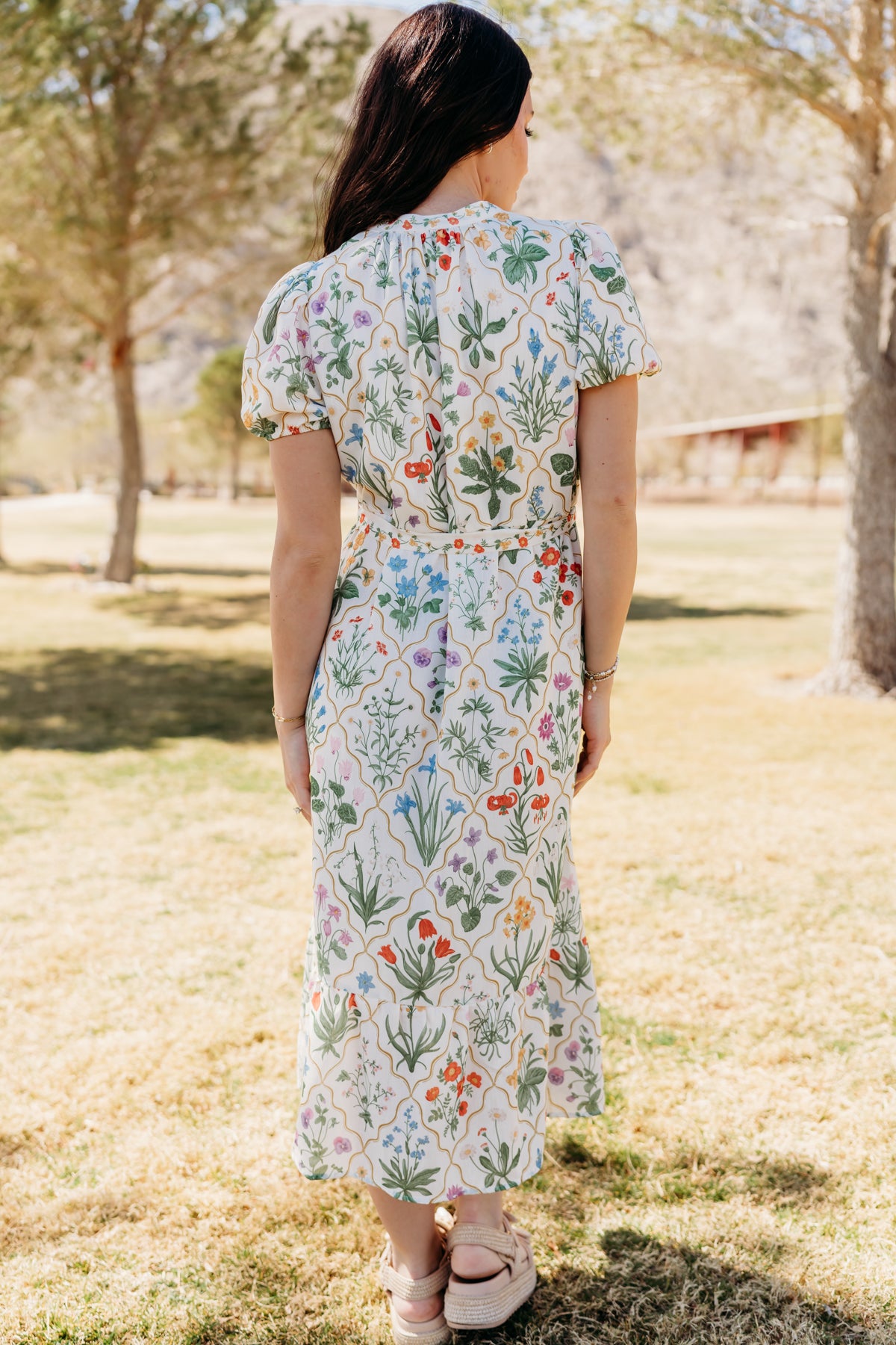 THE IRIS FLORAL MIDI DRESS IN White Small