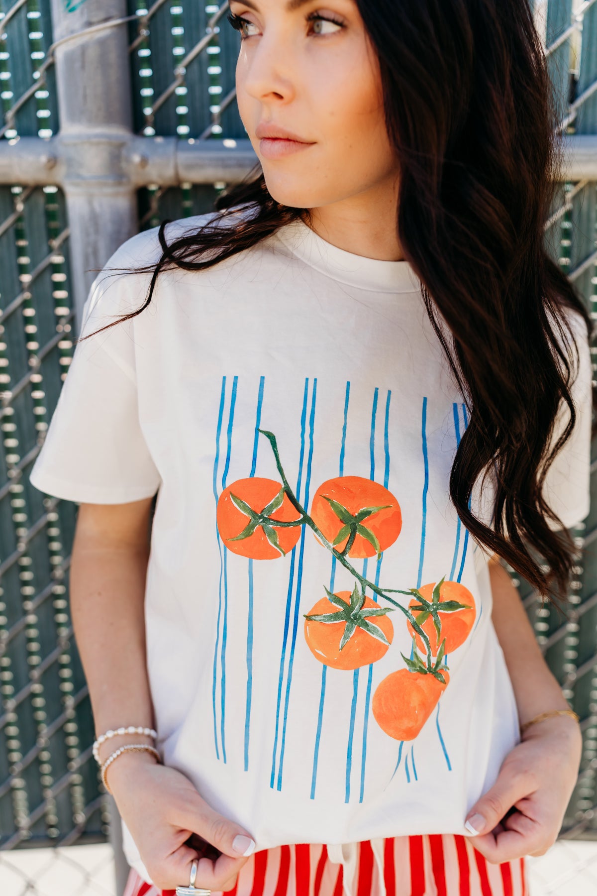 THE TOMATO STRIPE GRAPHIC TEE IN WHITE