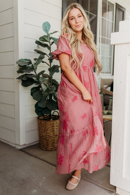 THE AMANDA EMBROIDERED BUBBLE SLEEVE DRESS IN MAUVE
