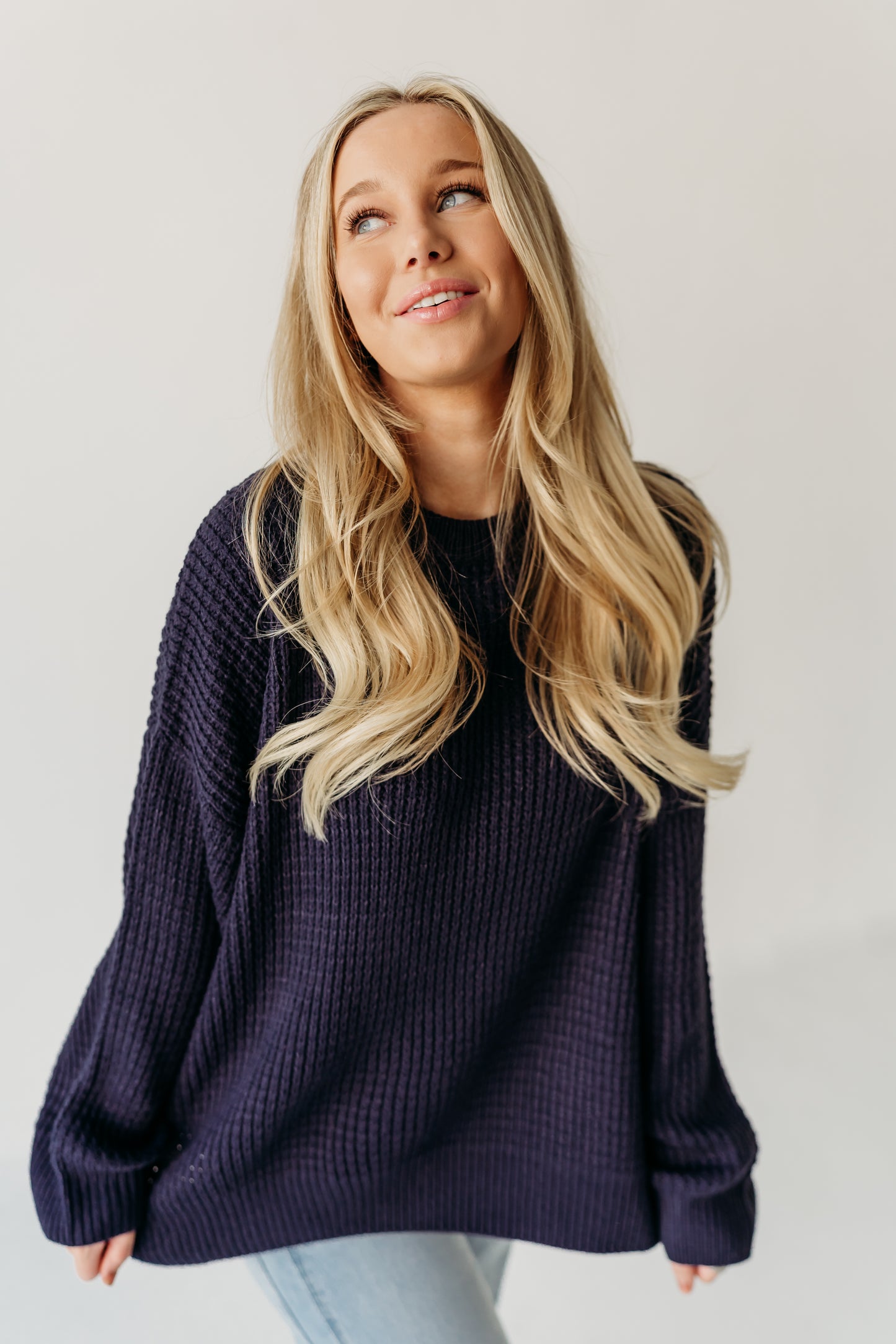 THE ALLI CLASSIC SWEATER IN NAVY