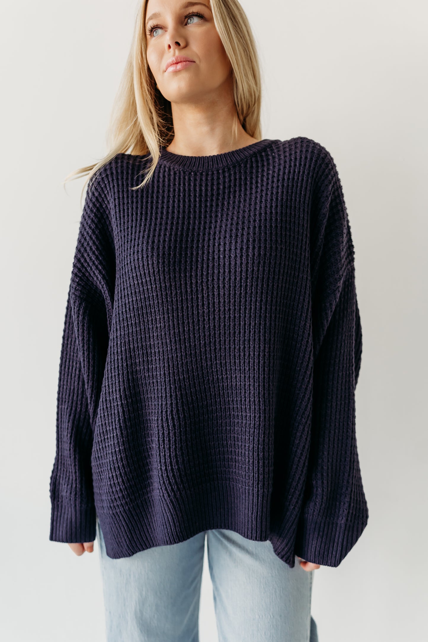 THE ALLI CLASSIC SWEATER IN NAVY