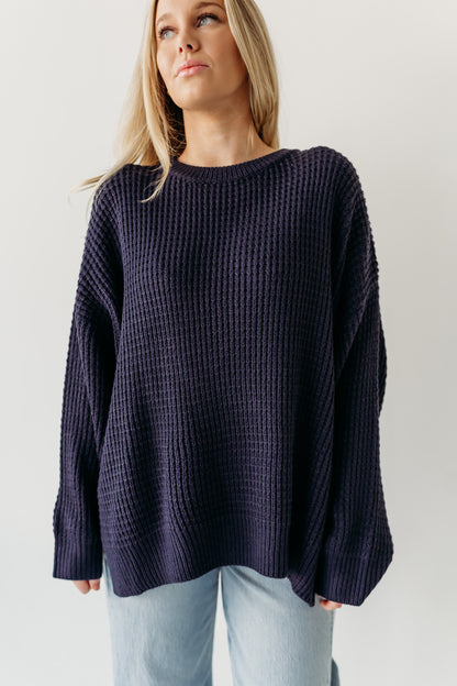 THE ALLI CLASSIC SWEATER IN NAVY