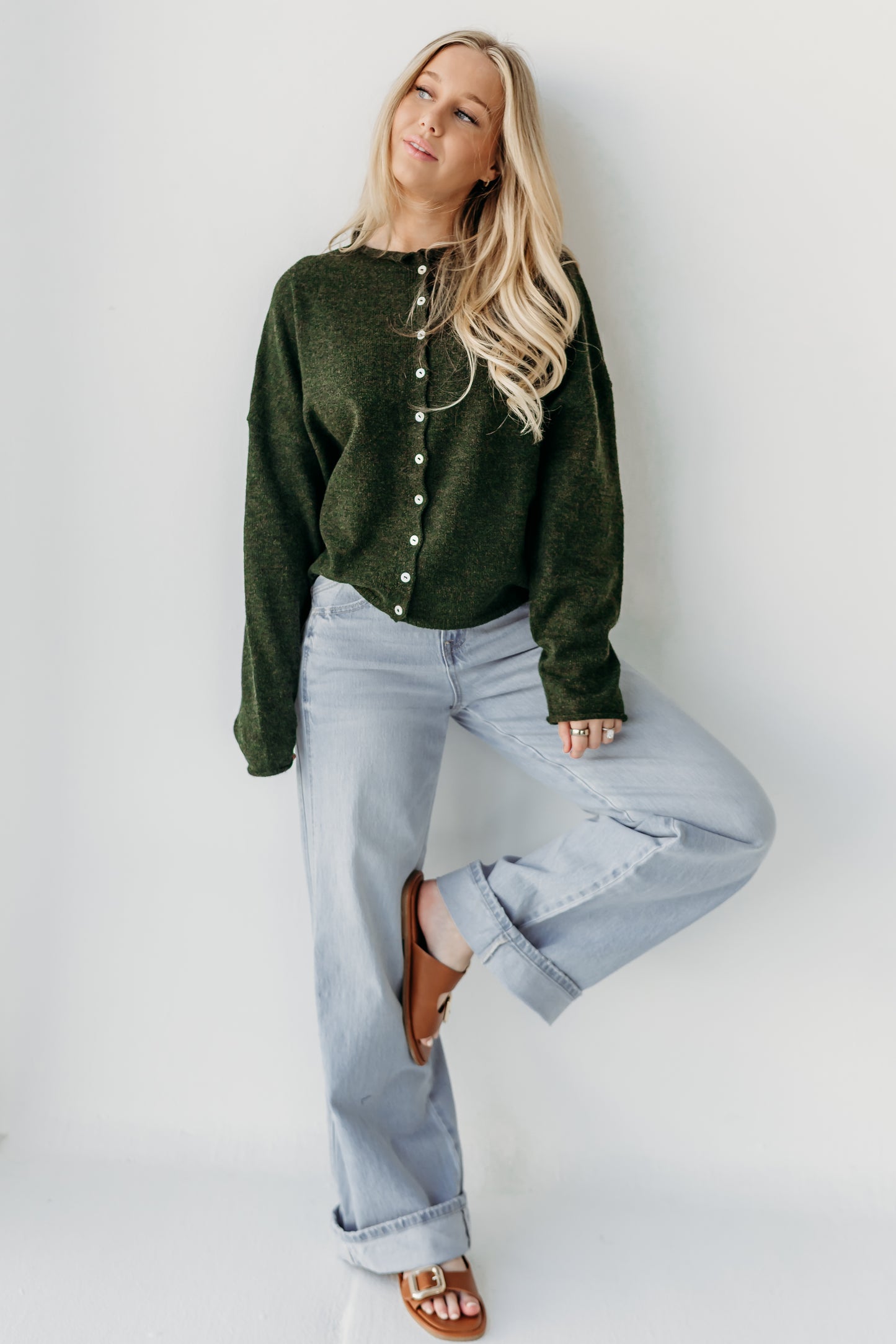 THE CAMPBELL CARDIGAN IN OLIVE GREEN