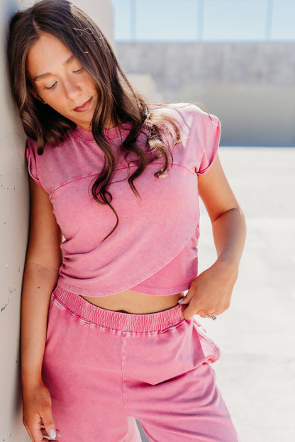 THE KYLIE CROSSOVER SET IN FUCHSIA