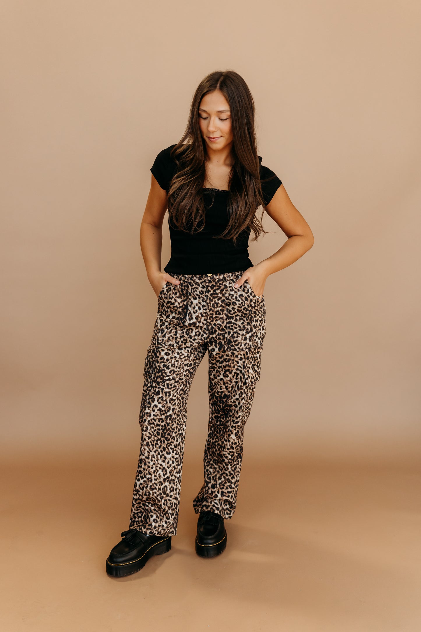 THE BECKY LEOPARD PRINT CARGO PANTS