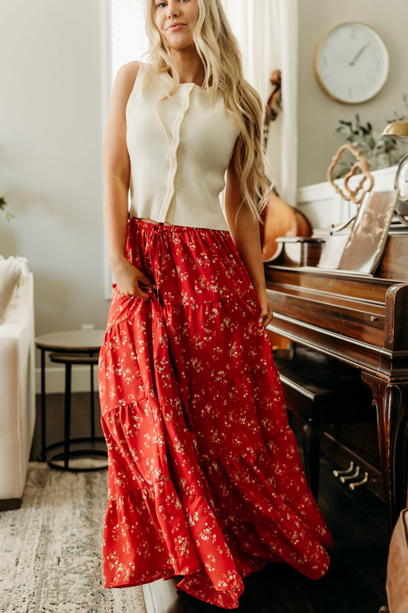 THE LARISSA FLORAL PRINT SKIRT IN RED
