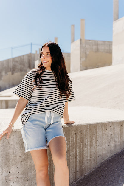 THE AUGUST OVERSIZED STRIPED TEE IN BLACK