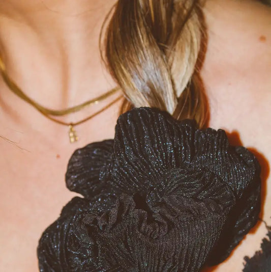 THE BLACK SPARKLE SCRUNCHIE