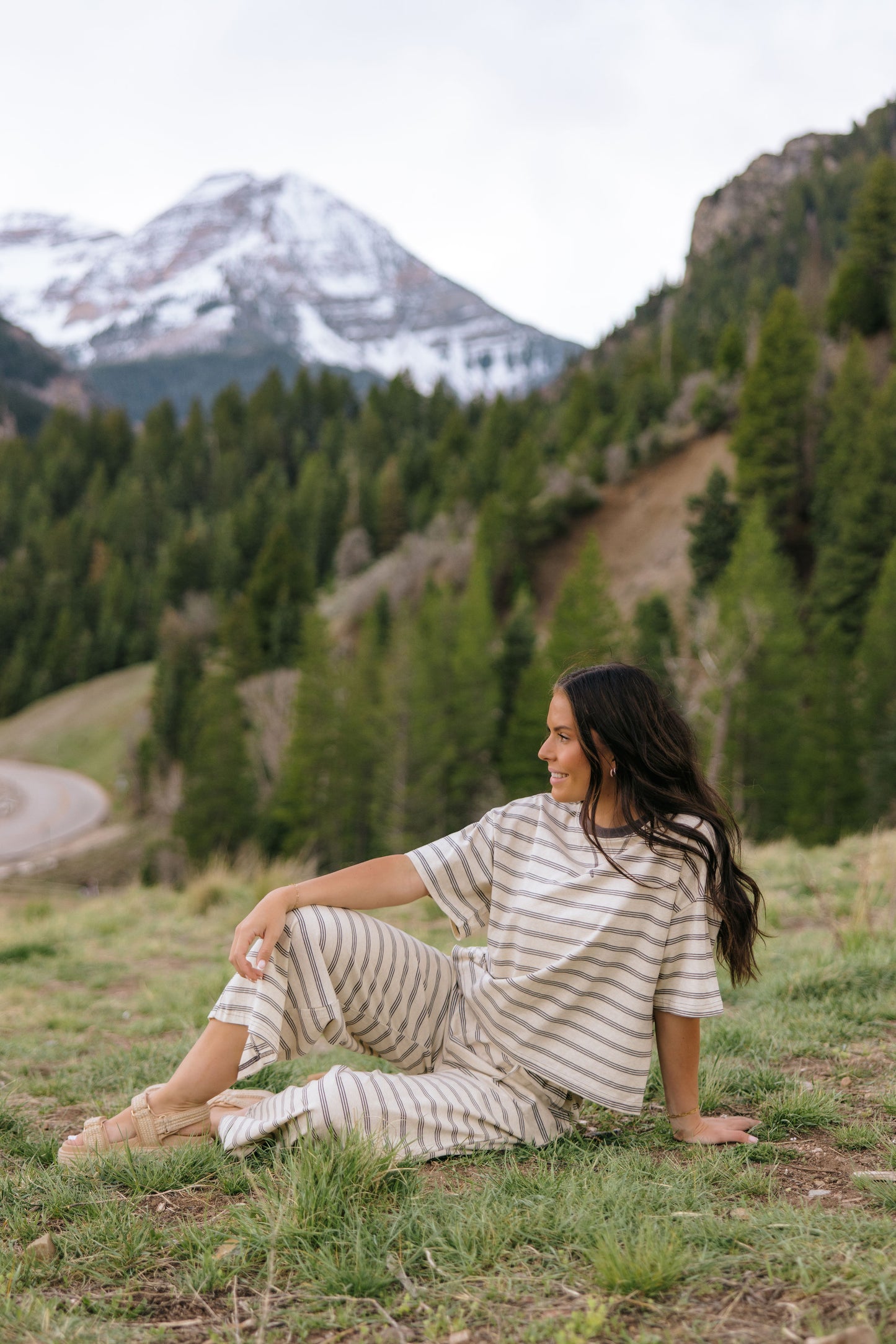 THE CHARITY STRIPED SET IN OAT AND BROWN
