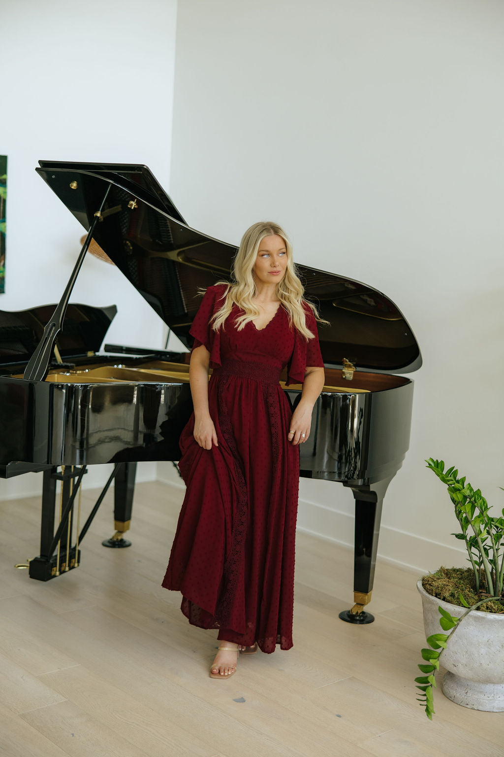 THE SERAFINA MAXI DRESS IN BURGUNDY