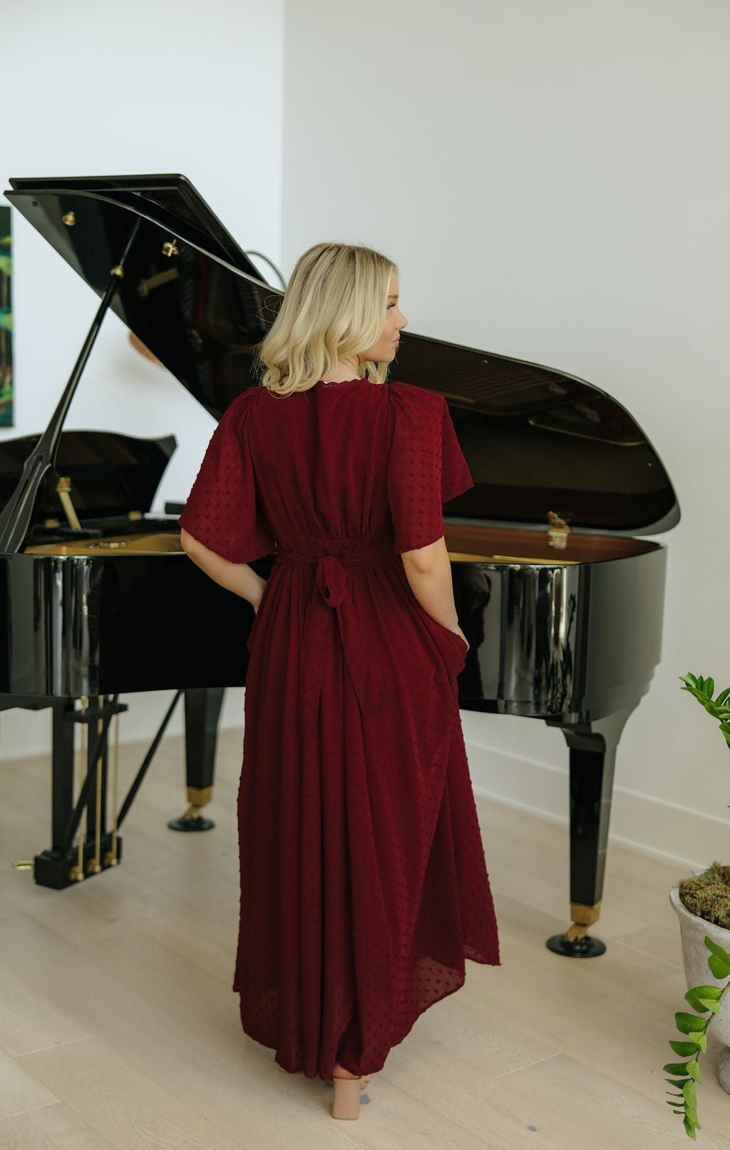 THE SERAFINA MAXI DRESS IN BURGUNDY