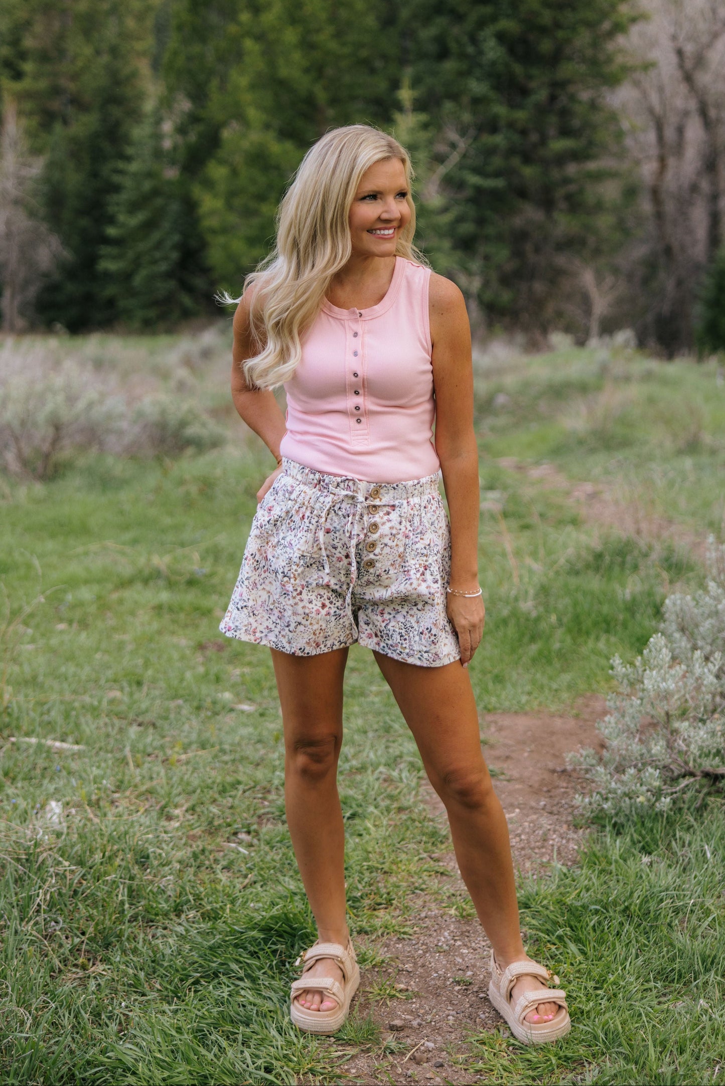 THE ILIA RIBBED HENLEY TANK TOP IN PINK