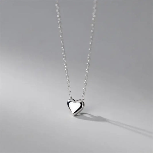 THE SILVER SWEETHEART NECKLACE