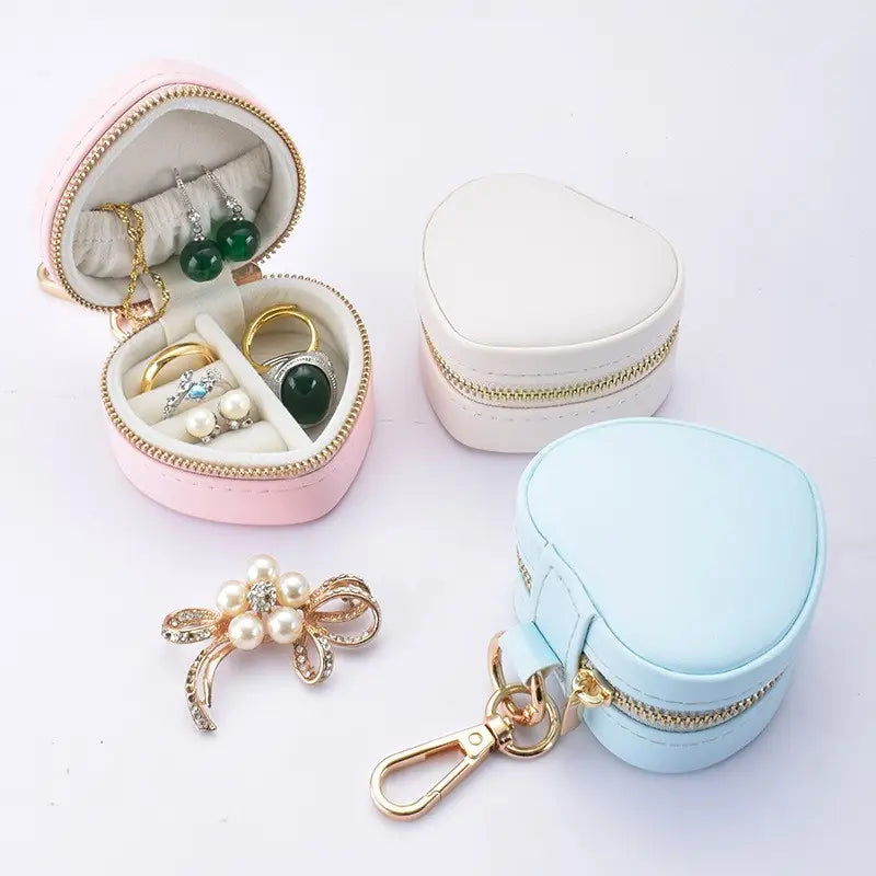 THE HEART KEYCHAIN JEWELRY BOX