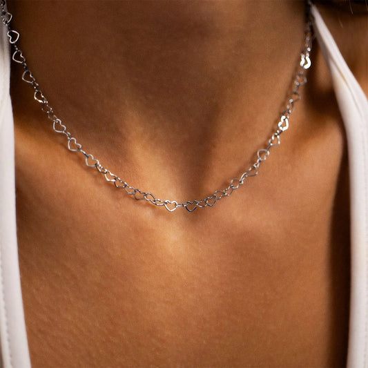 THE HEART CHAIN NECKLACE IN SILVER
