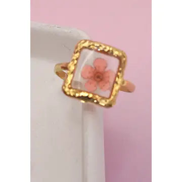 PRESSED FLOWER RINGS