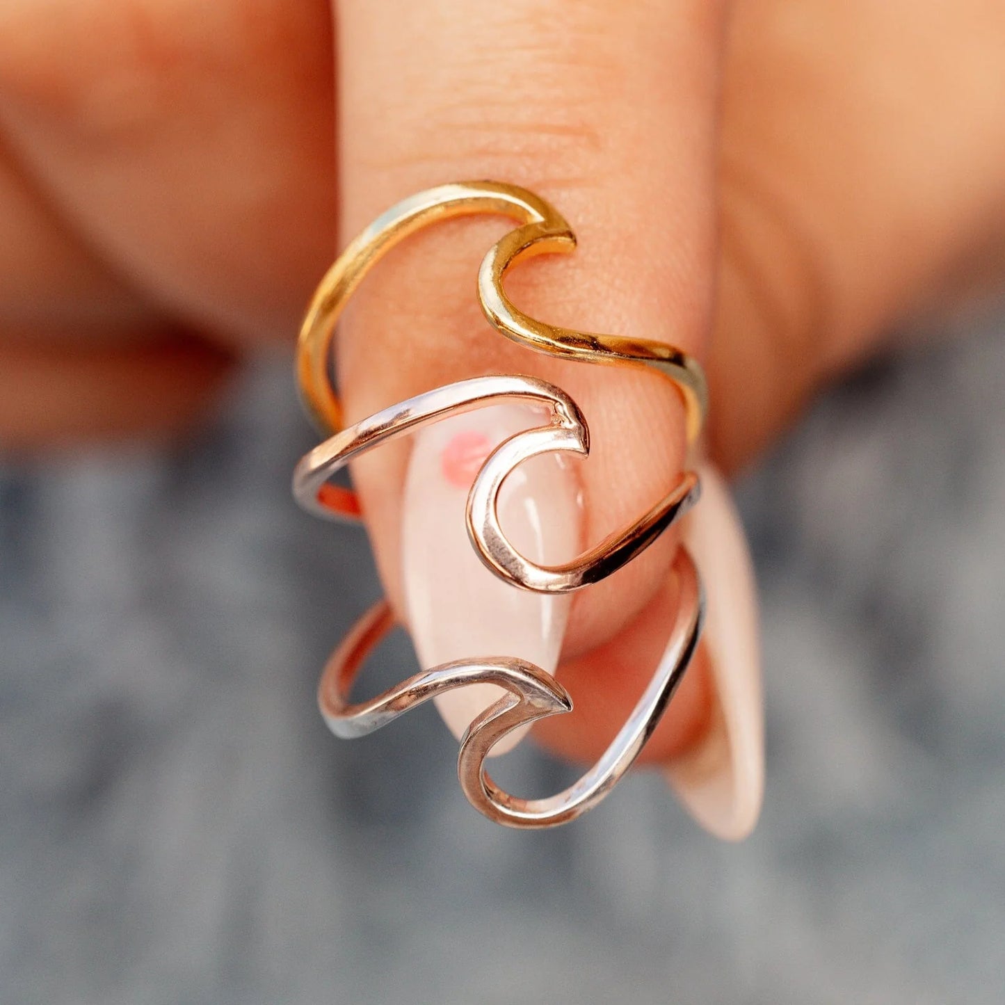 PURA VIDA WAVE RING