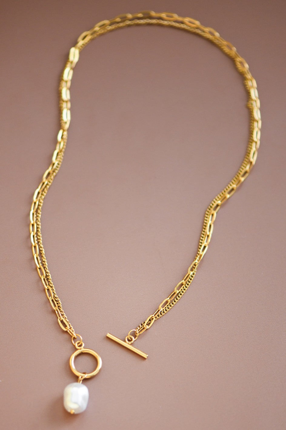 THE HARPER TOGGLE LAYERED NECKLACE