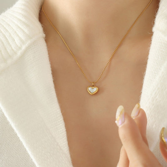 THE GOLDEN SWEETHEART NECKLACE