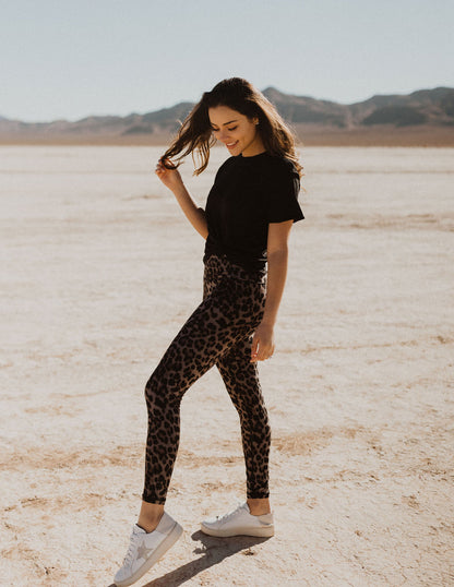 THE ON THE MOVE LEGGINGS IN LEOPARD