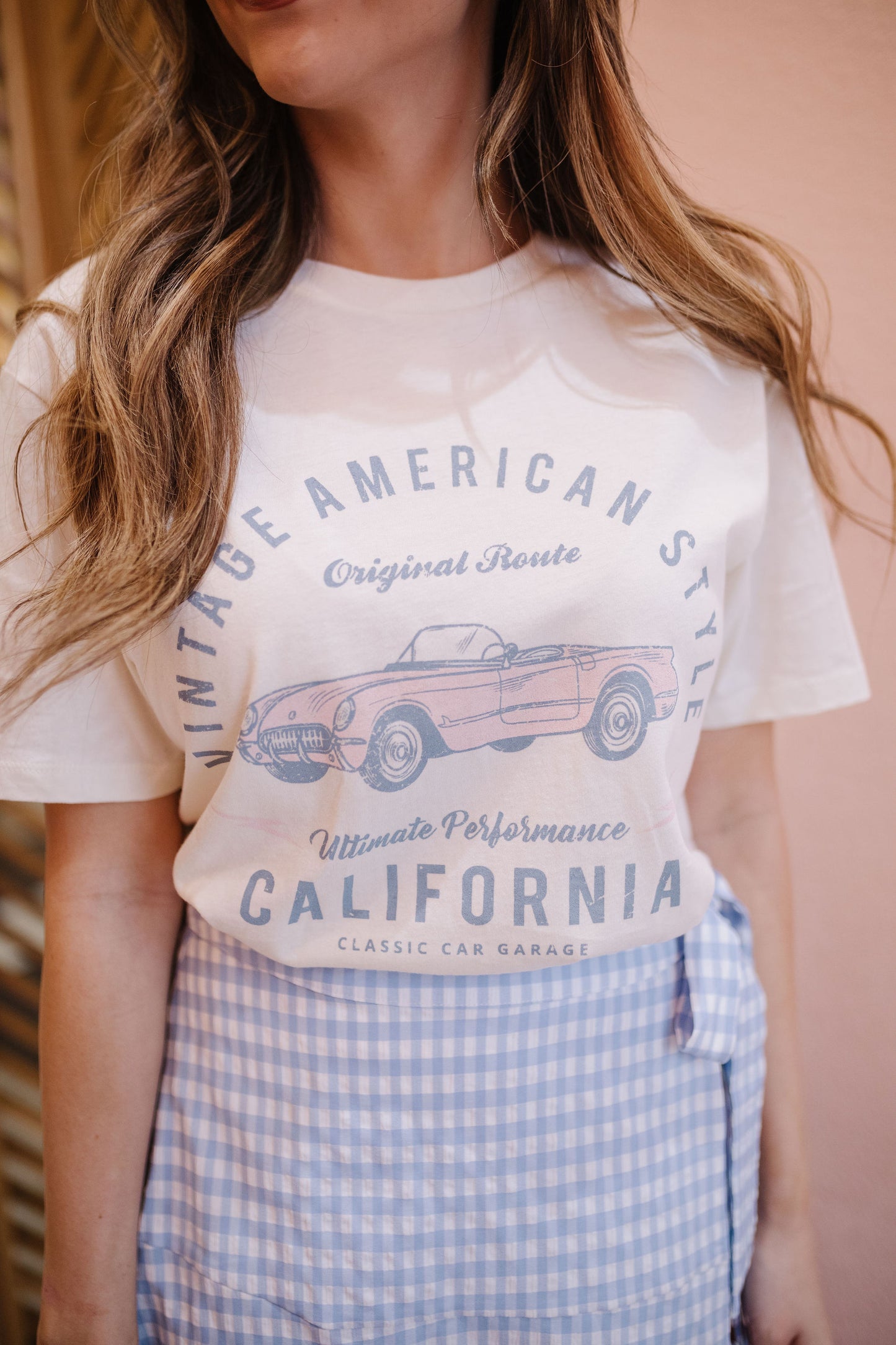 THE VINTAGE AMERICAN STYLE GRAPHIC TEE IN CREAM