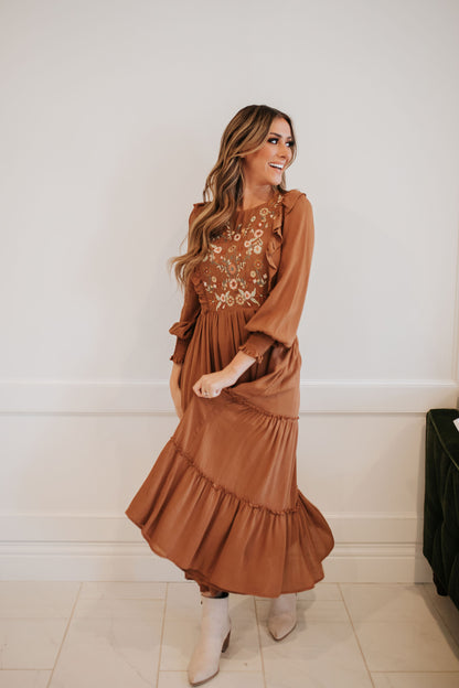 THE TYLEE EMBROIDERED MIDI DRESS IN TOFFEE