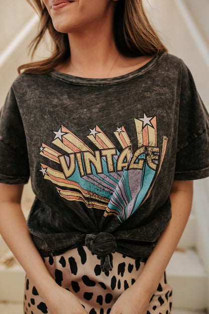 THE VINTAGE GRAPHIC TEE IN CHARCOAL