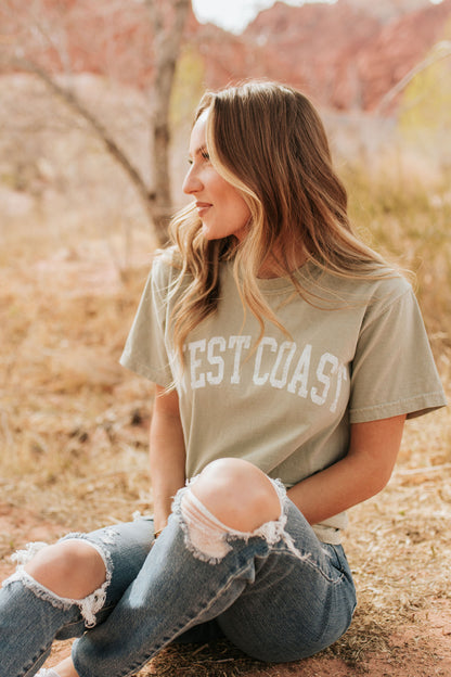 THE WEST COAST GRAPHIC TEE IN DUSTY OLIVE