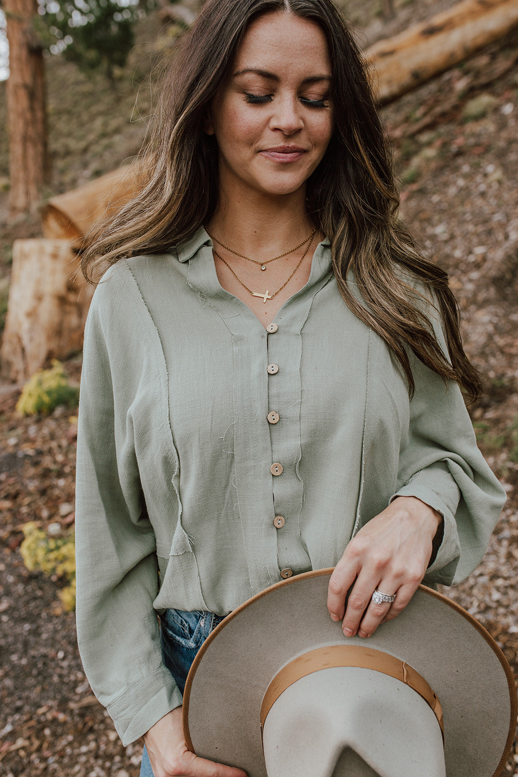 THE ORLIE BUTTON DOWN IN OLIVE