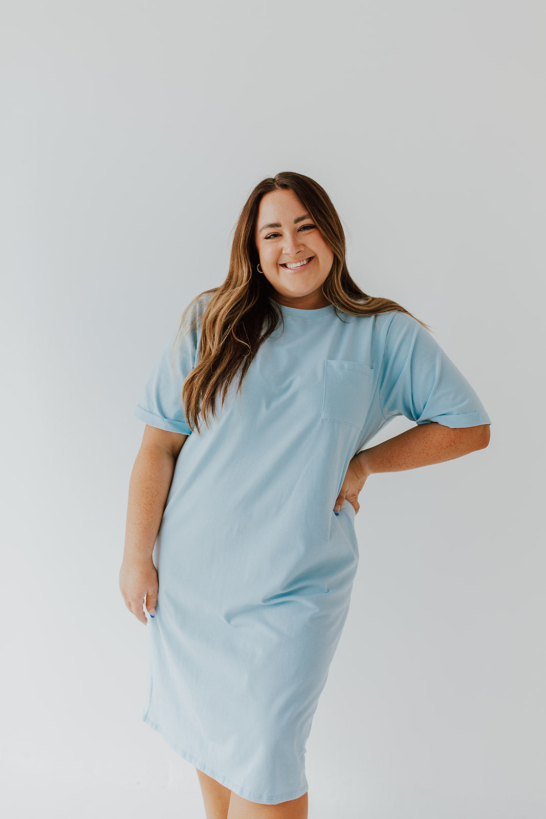 THE EASY DOES IT POCKET T-SHIRT DRESS BY PINK DESERT IN BABY BLUE